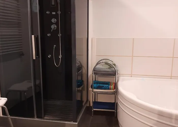 Fuer Monteure شقة